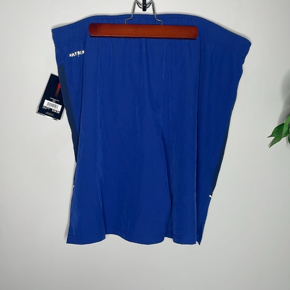 Matrix Performance Shorts - Picture 5 of 8